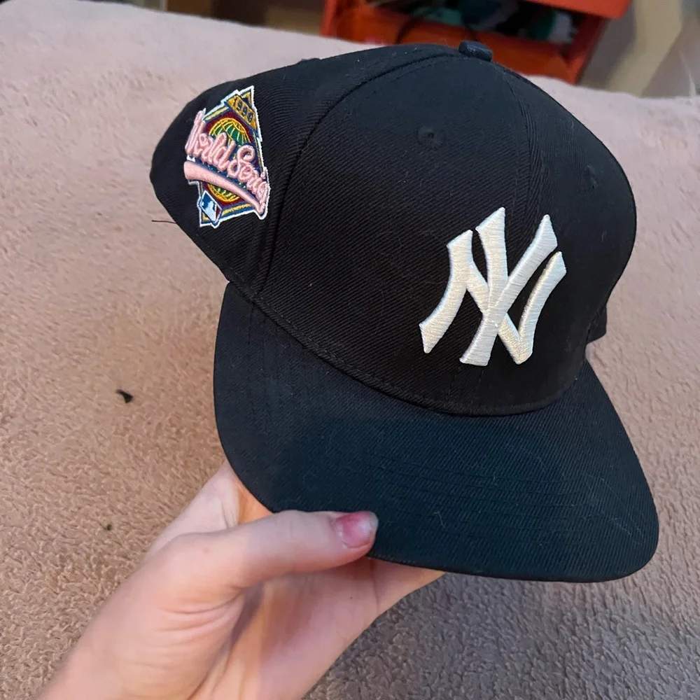 hat - Picture 2 of 3